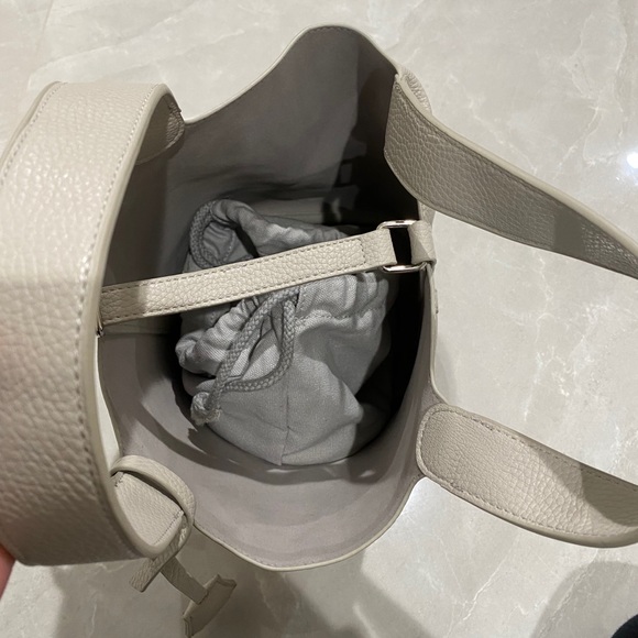 Cute gray bucket bag - Picture 4 of 4